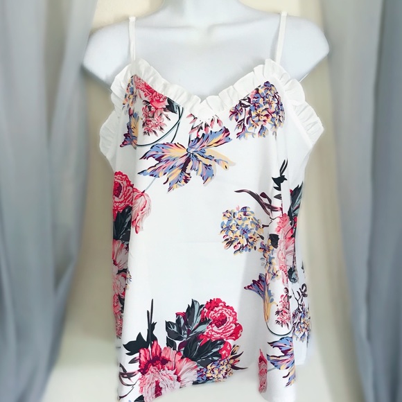 Ruffle Trim floral cami - Picture 3 of 5